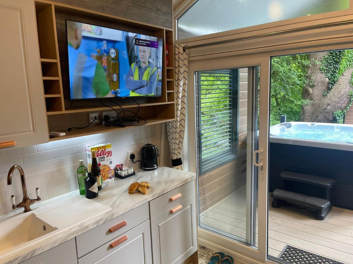 Holiday home P74 - Riverside Family Pod With Hot Tub Bethesda